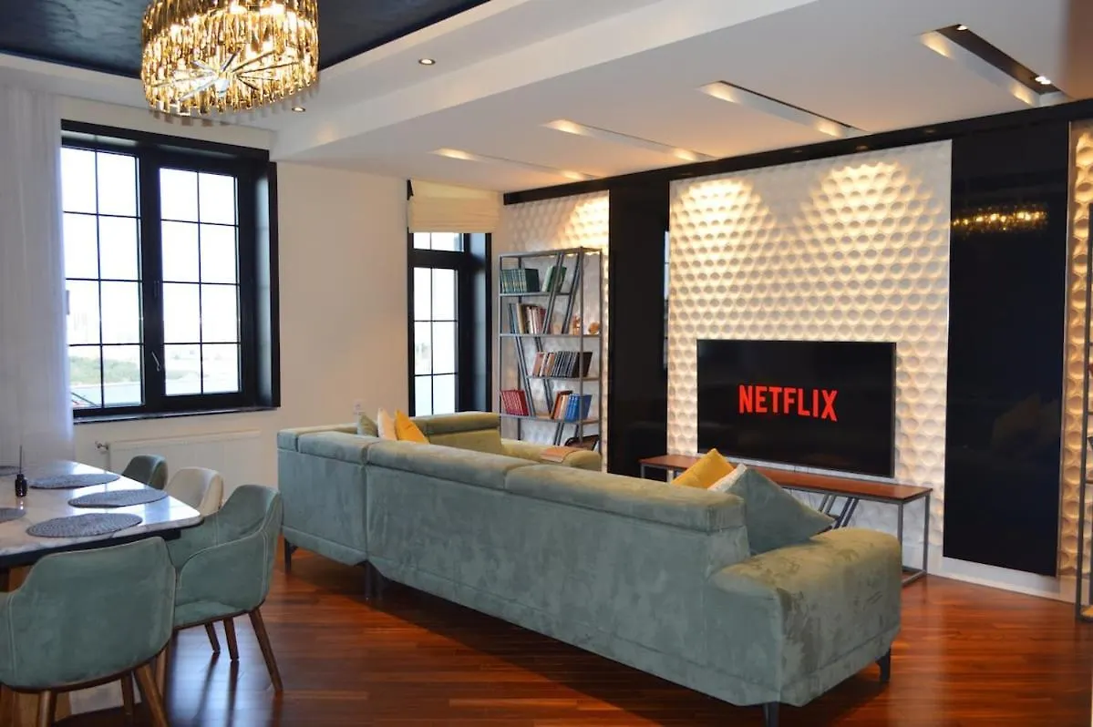 Urban Cozy Corner Apartment Baku
